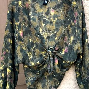 Womens INSIGHT olive print blouse tie front Size M